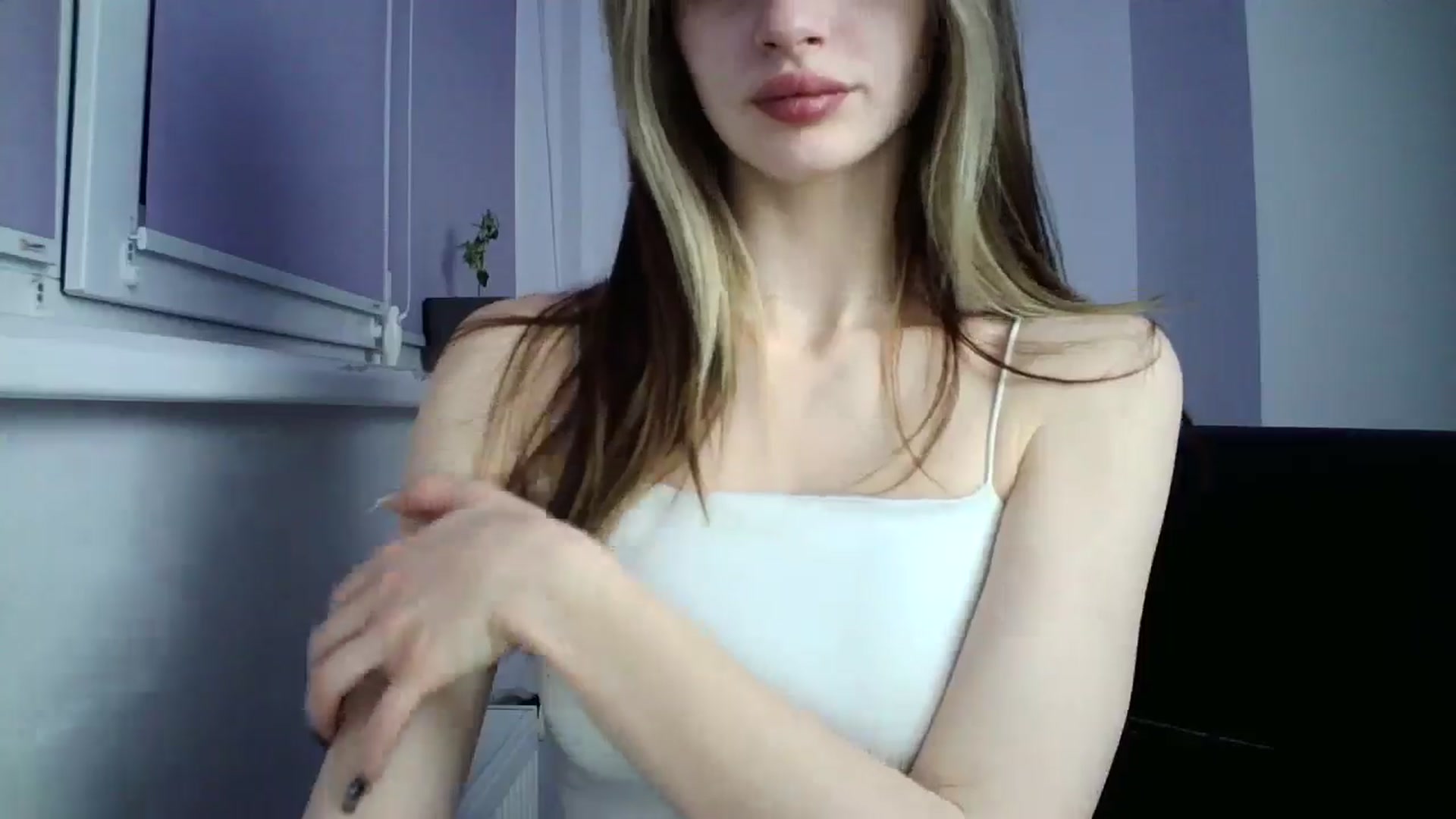 Gallery image thumbnail from MaryCoup's myfreecams stream on, 05/16/2024, 20:20 image 18 of 20