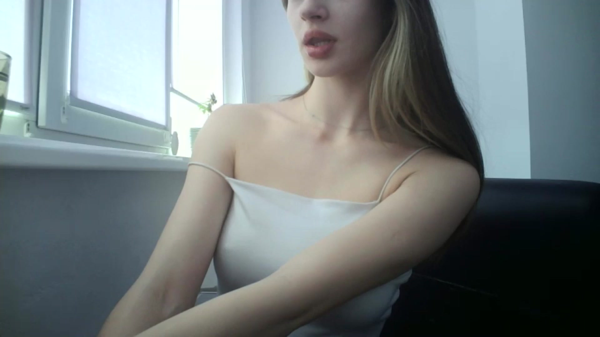 Gallery image thumbnail from MaryCoup's myfreecams stream on, 05/20/2024, 11:34 image 2 of 20