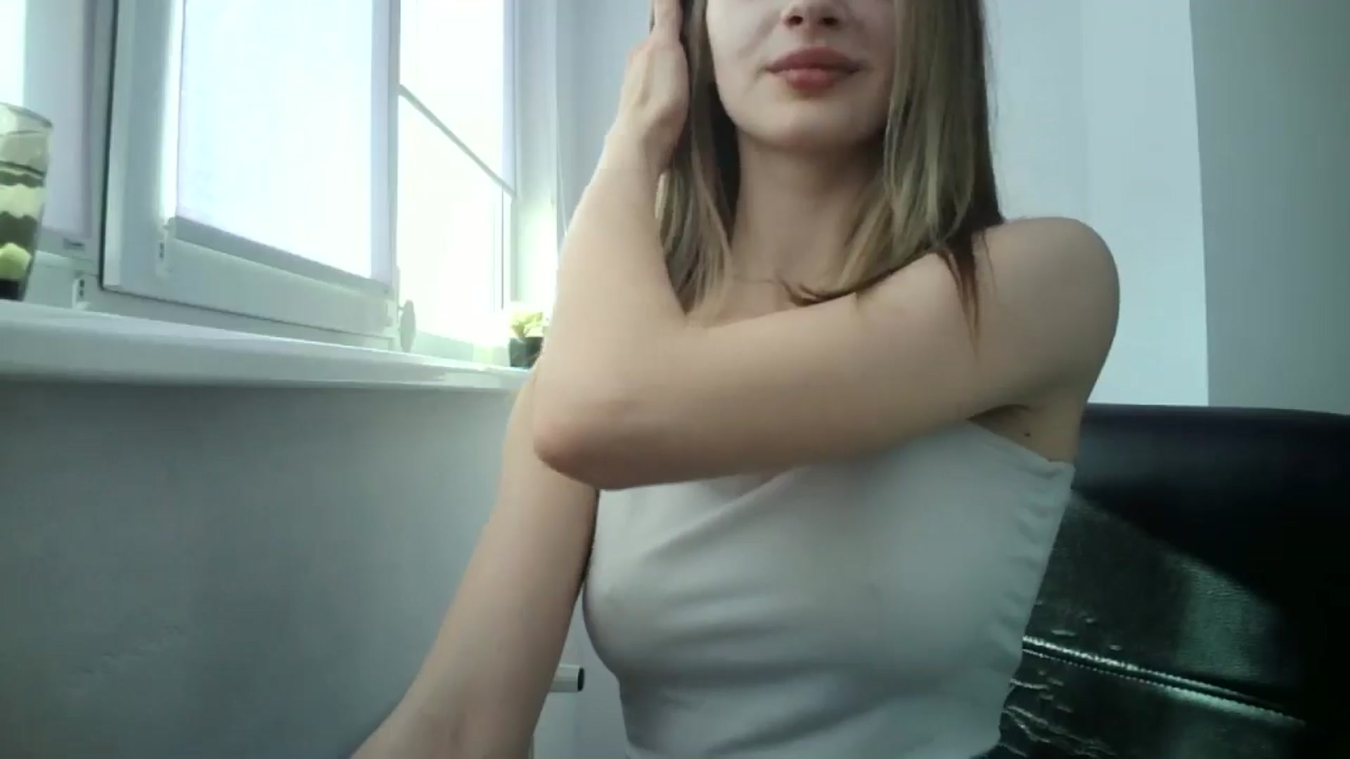 Gallery image thumbnail from MaryCoup's myfreecams stream on, 05/20/2024, 14:50 image 13 of 20