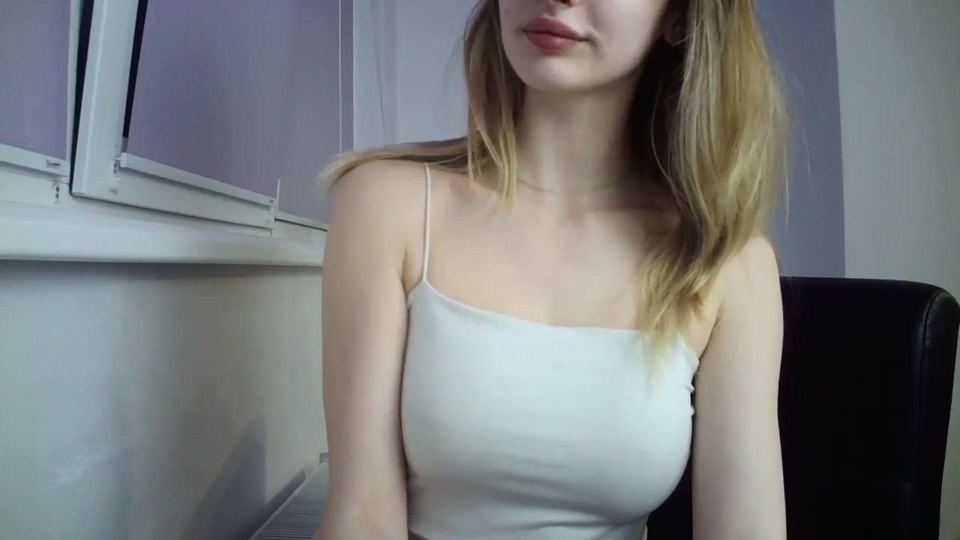 Gallery image thumbnail from MaryCoup's myfreecams stream on, 05/28/2024, 21:29 image 10 of 20