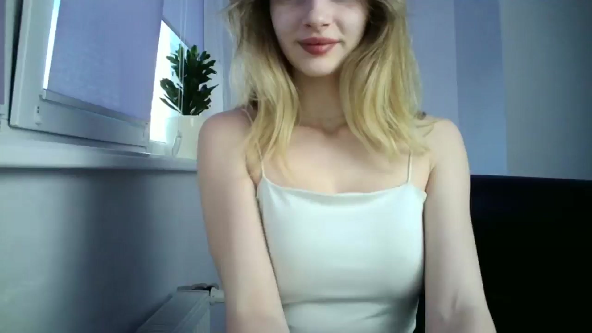 Gallery image thumbnail from MaryCoup's myfreecams stream on, 06/16/2024, 18:05 image 15 of 20