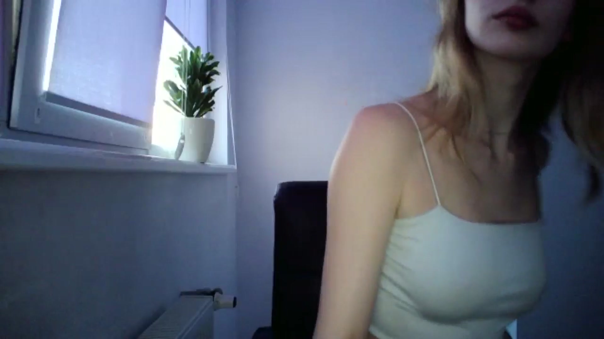 Gallery image thumbnail from MaryCoup's myfreecams stream on, 06/16/2024, 18:05 image 10 of 20