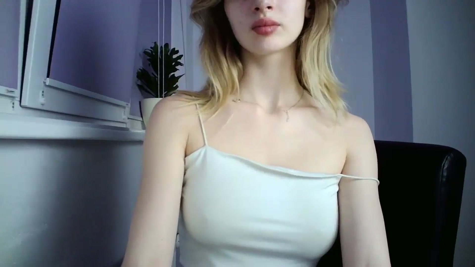 Gallery image thumbnail from MaryCoup's myfreecams stream on, 06/16/2024, 19:52 image 7 of 20