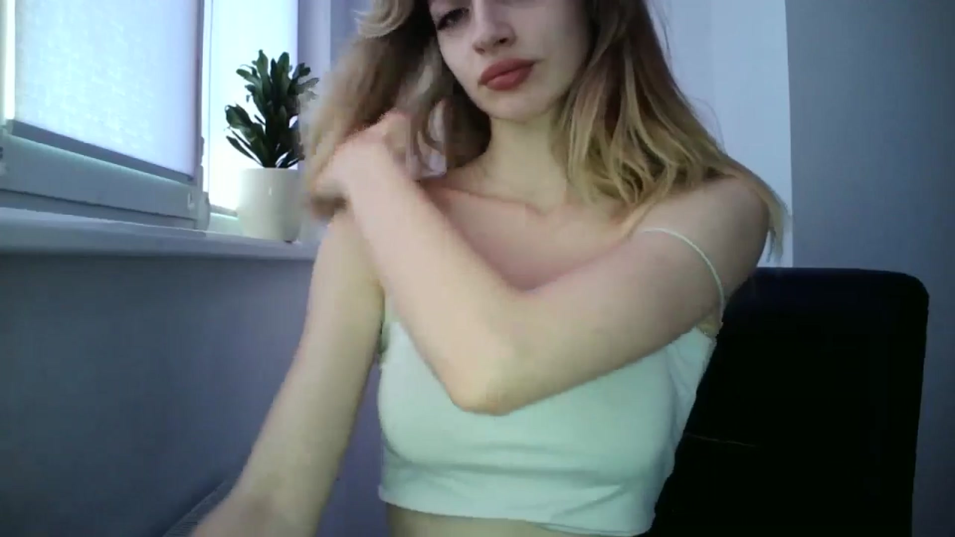 Gallery image thumbnail from MaryCoup's myfreecams stream on, 06/17/2024, 17:47 image 7 of 20