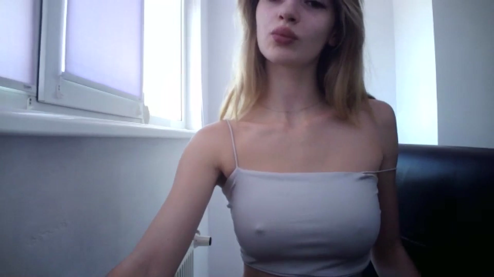 Gallery image thumbnail from MaryCoup's myfreecams stream on, 06/26/2024, 08:59 image 11 of 20
