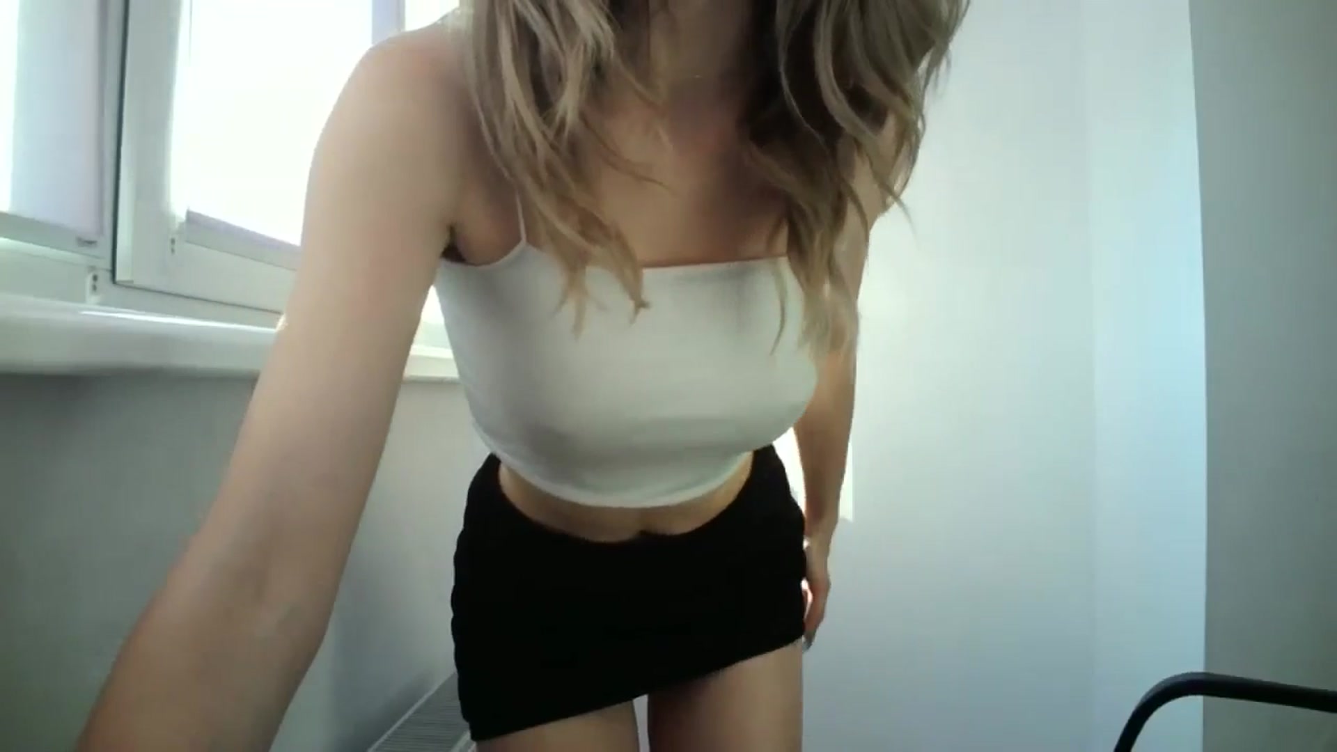 Gallery image thumbnail from MaryCoup's myfreecams stream on, 07/09/2024, 15:43 image 19 of 20