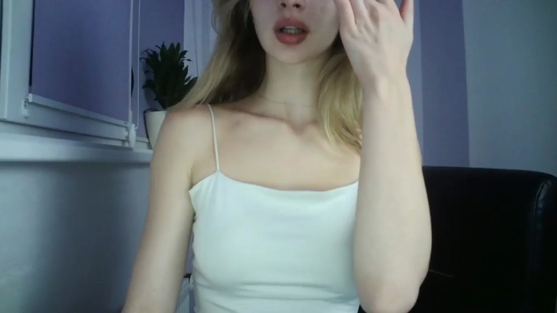 Gallery image thumbnail from MaryCoup's myfreecams stream on, 07/19/2024, 22:53 image 13 of 20