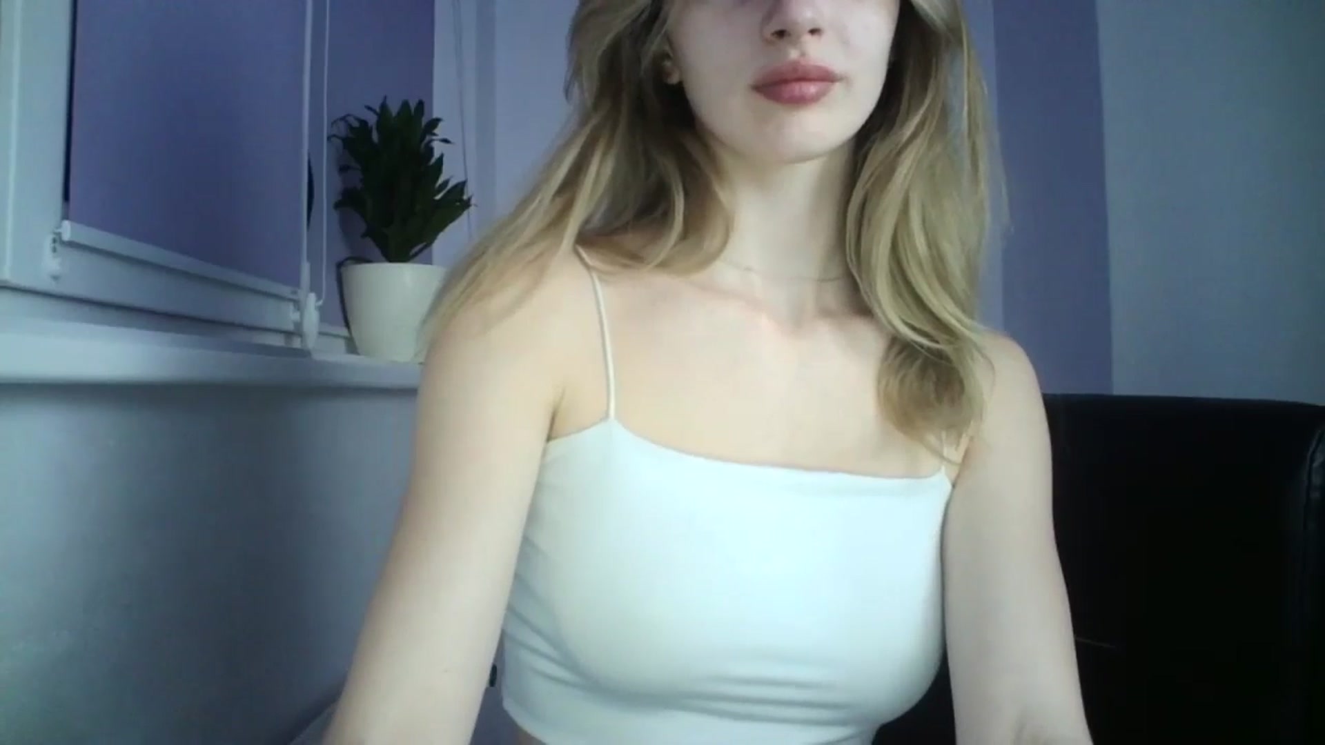 Gallery image thumbnail from MaryCoup's myfreecams stream on, 07/19/2024, 22:53 image 8 of 20