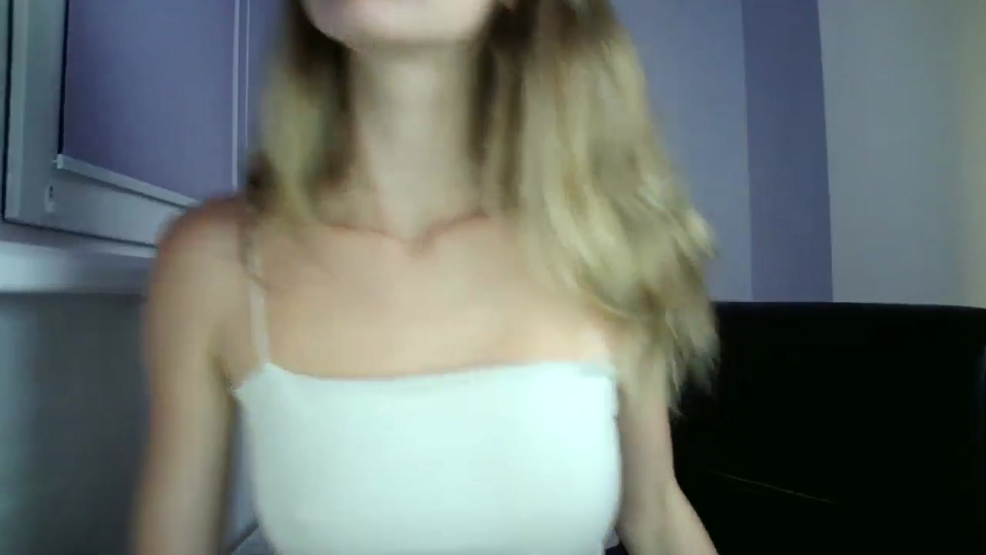 Gallery image thumbnail from MaryCoup's myfreecams stream on, 08/04/2024, 19:40 image 19 of 20