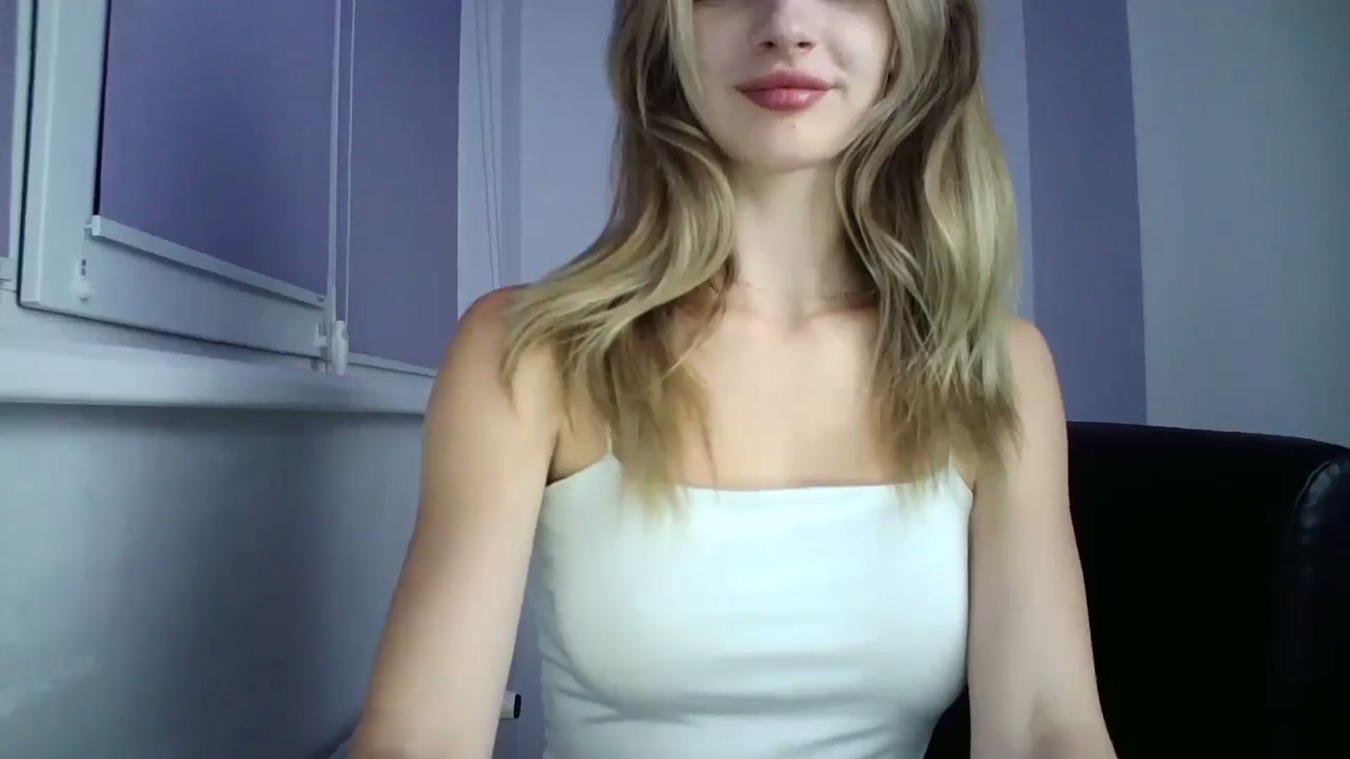 Gallery image thumbnail from MaryCoup's myfreecams stream on, 08/08/2024, 20:45 image 15 of 20