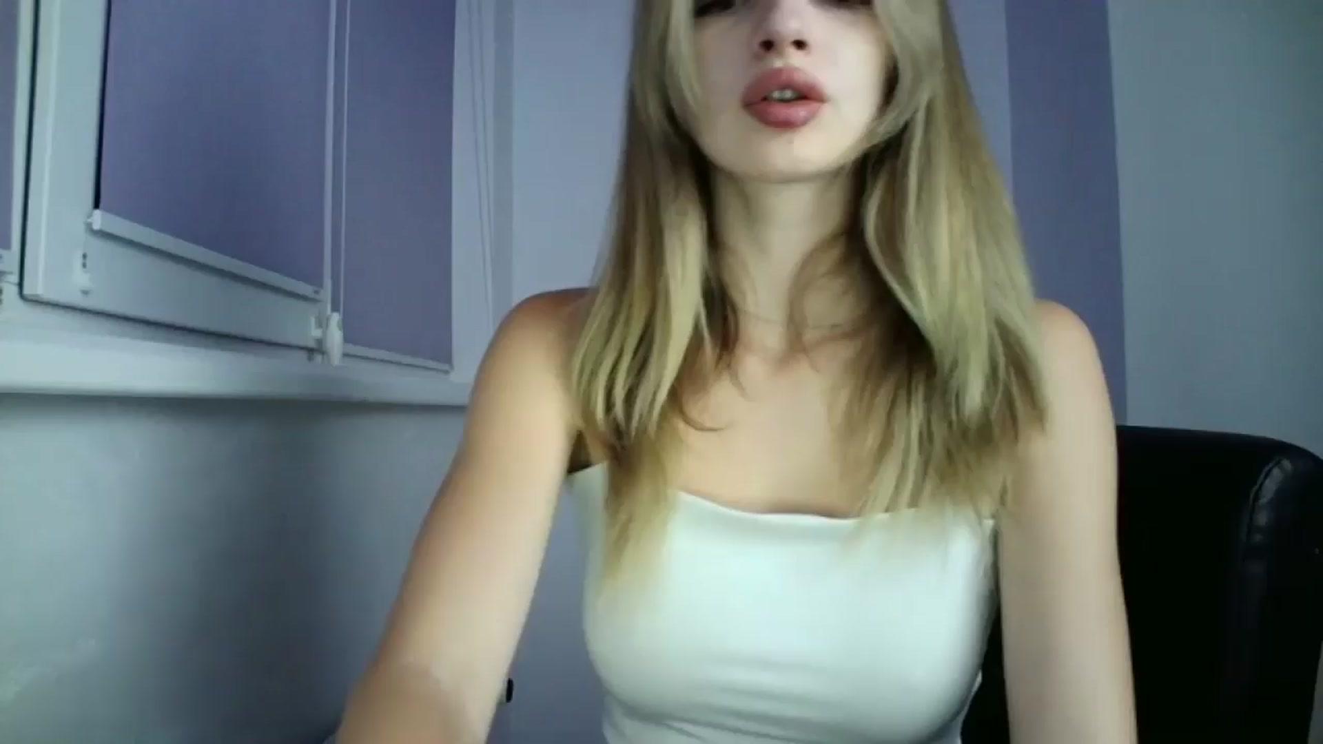 Gallery image thumbnail from MaryCoup's myfreecams stream on, 08/08/2024, 20:45 image 2 of 20