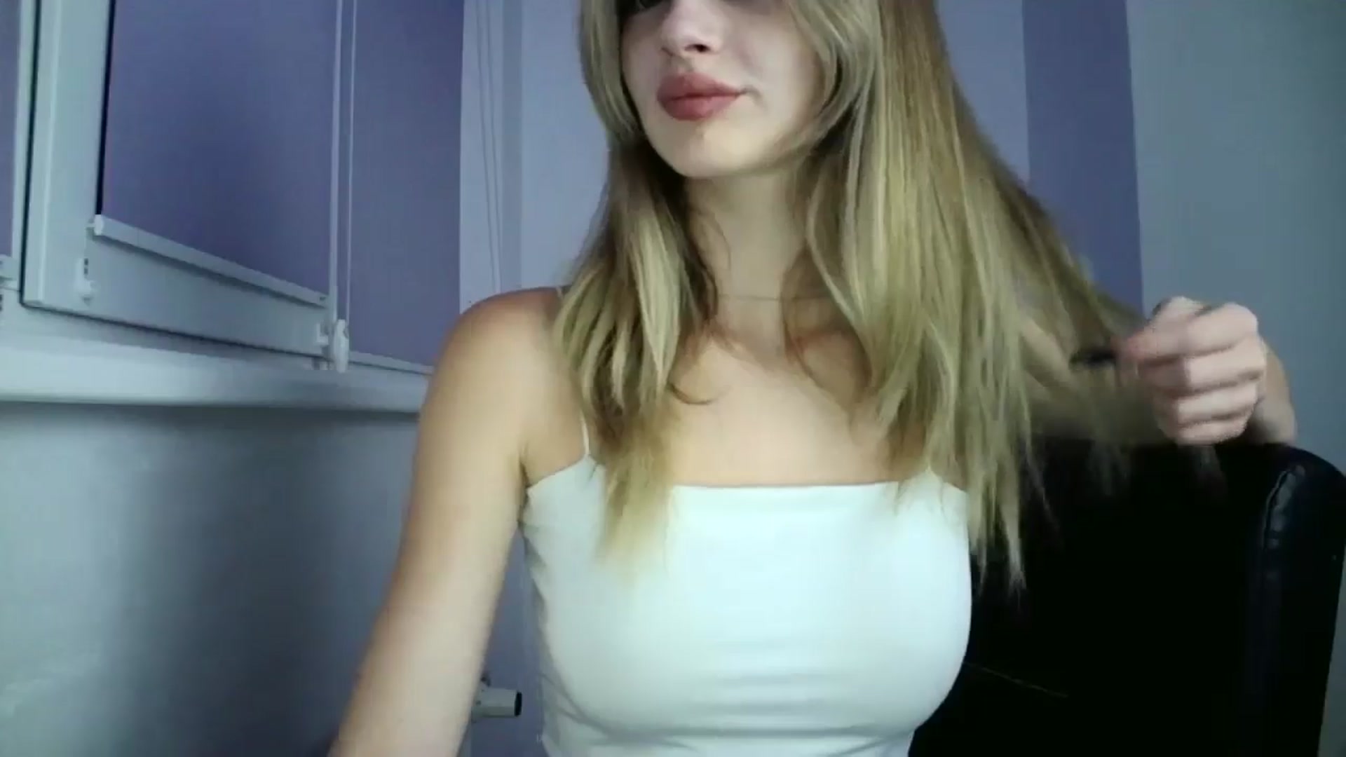 Gallery image thumbnail from MaryCoup's myfreecams stream on, 08/08/2024, 20:45 image 3 of 20