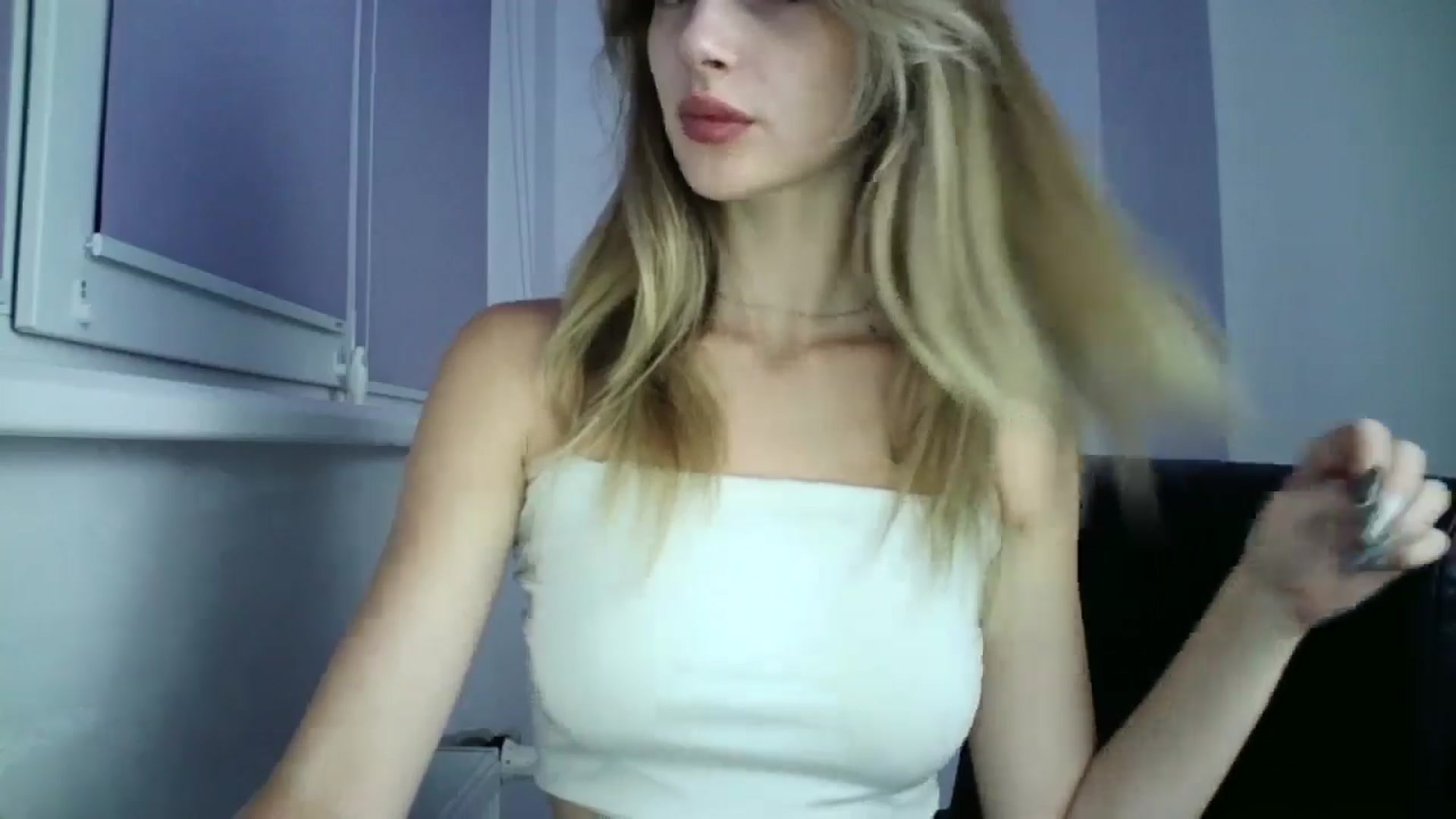 Gallery image thumbnail from MaryCoup's myfreecams stream on, 08/08/2024, 21:41 image 3 of 20