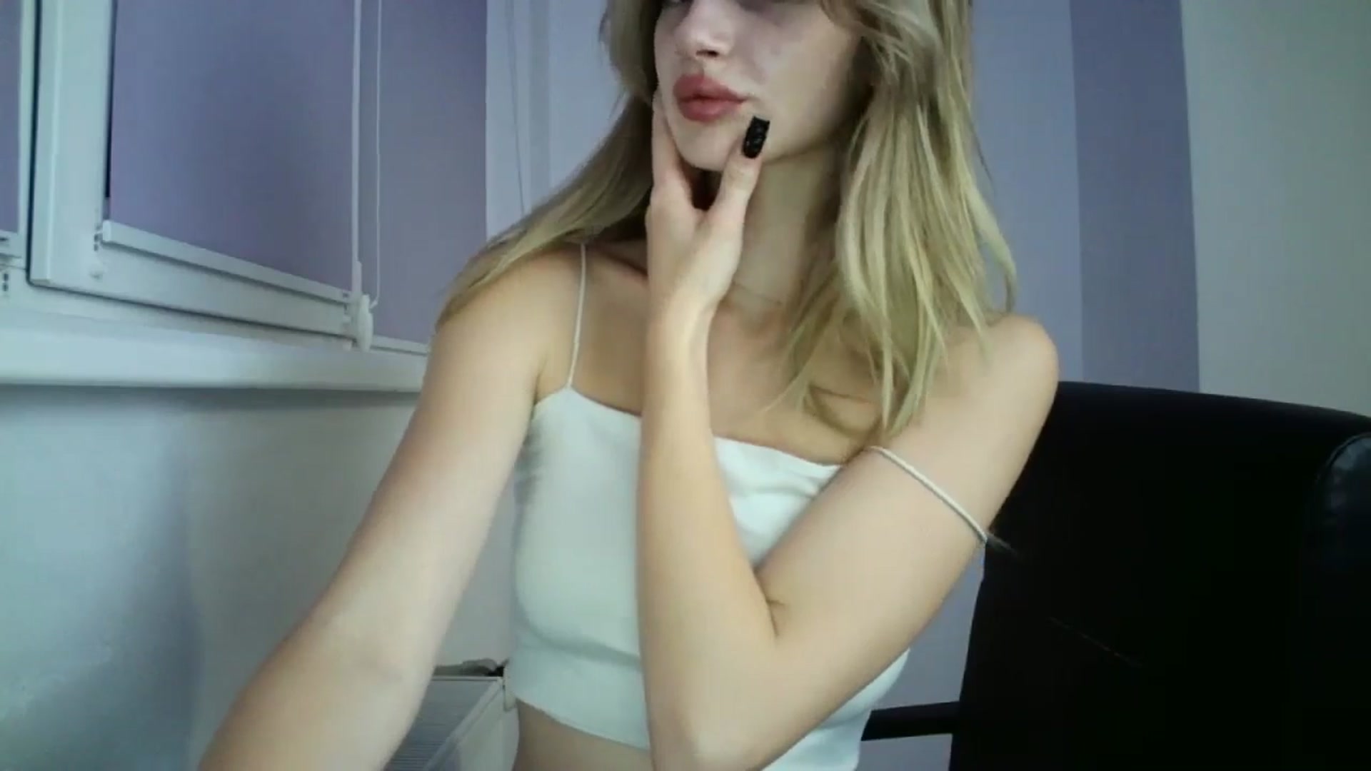 Gallery image thumbnail from MaryCoup's myfreecams stream on, 08/12/2024, 23:06 image 6 of 20