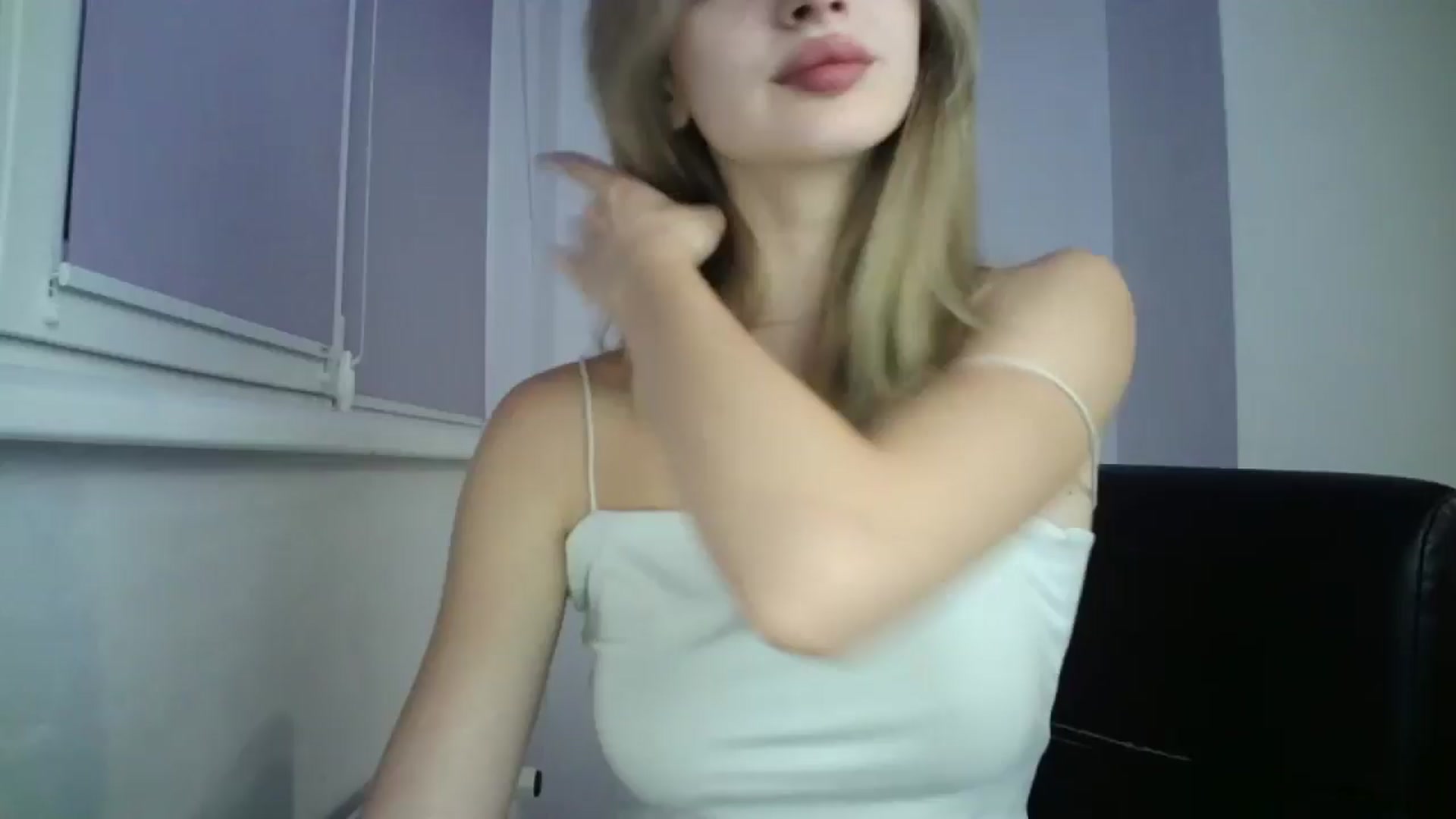 Gallery image thumbnail from MaryCoup's myfreecams stream on, 08/16/2024, 21:14 image 14 of 20