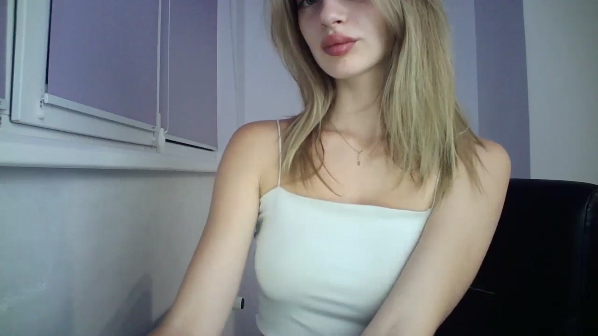 Gallery image thumbnail from MaryCoup's myfreecams stream on, 08/17/2024, 22:02 image 4 of 20