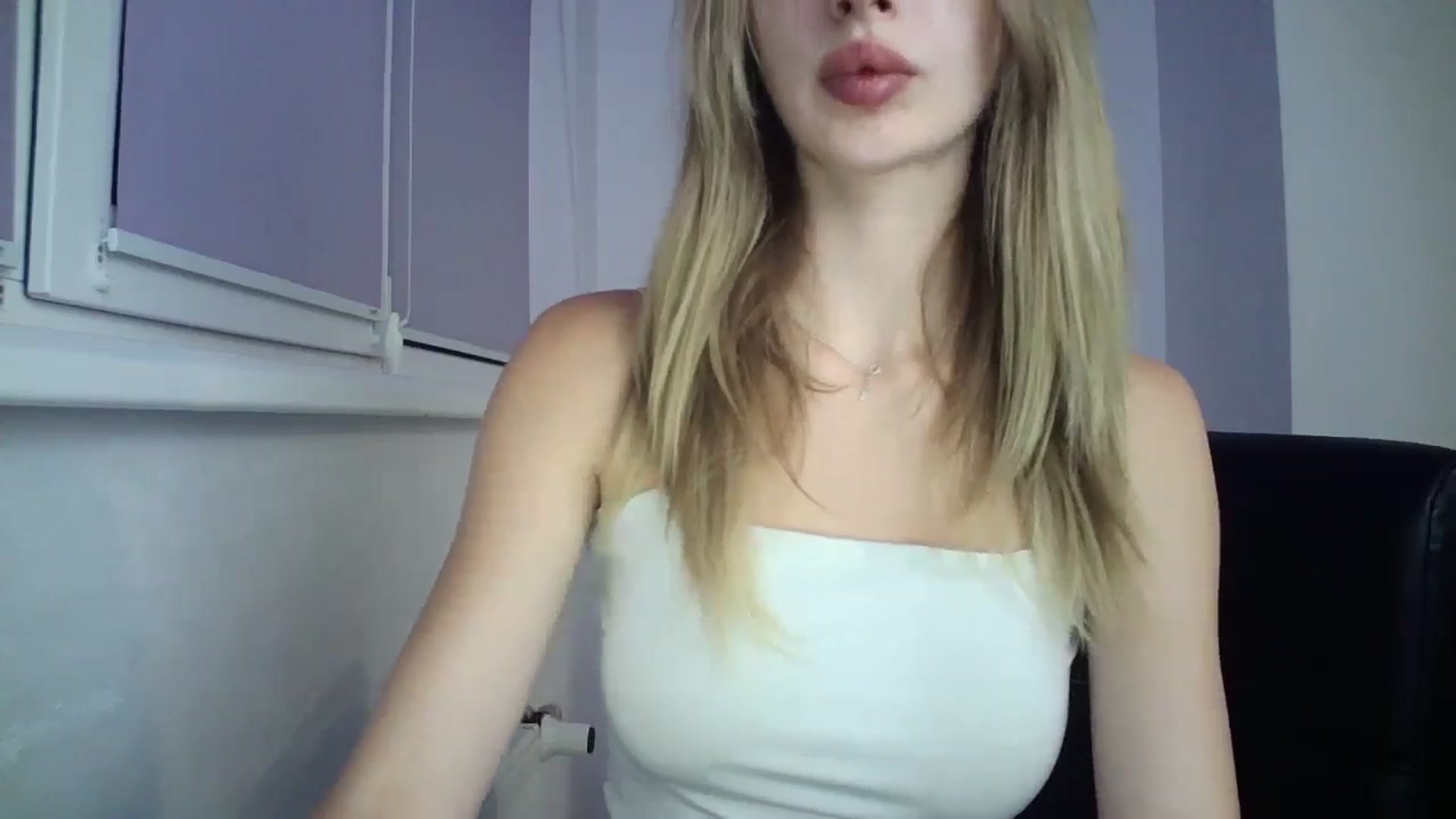 Gallery image thumbnail from MaryCoup's myfreecams stream on, 08/17/2024, 22:02 image 5 of 20