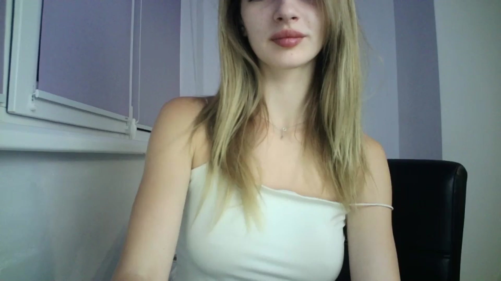 Gallery image thumbnail from MaryCoup's myfreecams stream on, 08/17/2024, 22:19 image 18 of 20