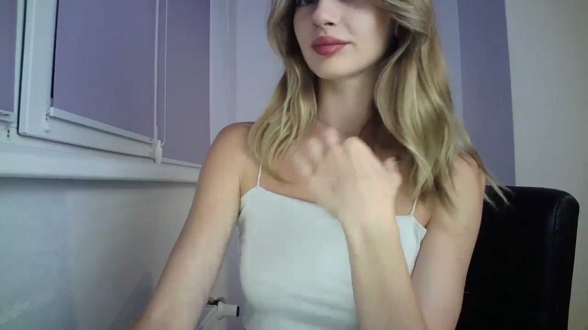 Gallery image thumbnail from MaryCoup's myfreecams stream on, 08/21/2024, 19:26 image 2 of 20