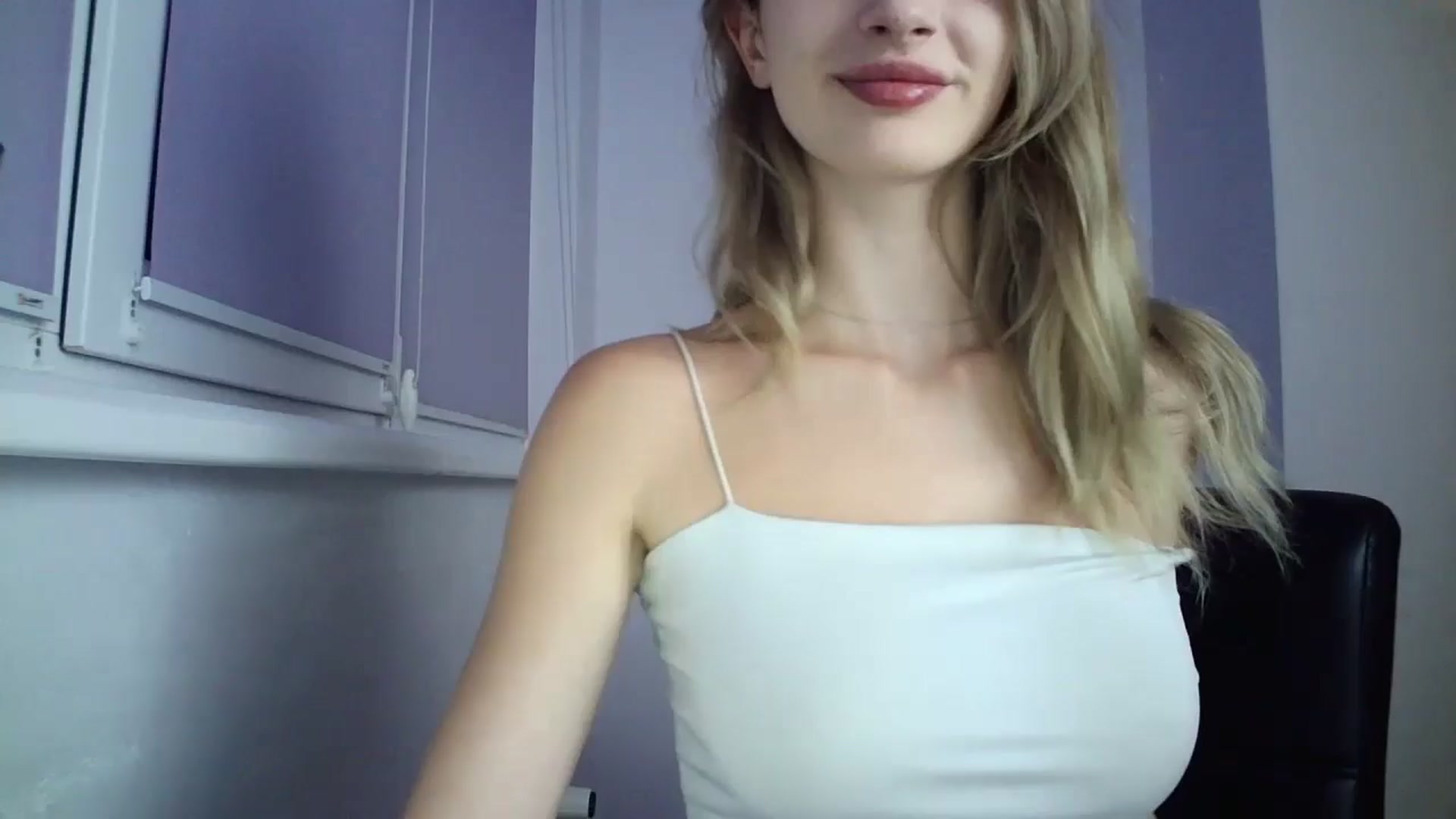 Gallery image thumbnail from MaryCoup's myfreecams stream on, 08/29/2024, 19:36 image 14 of 20