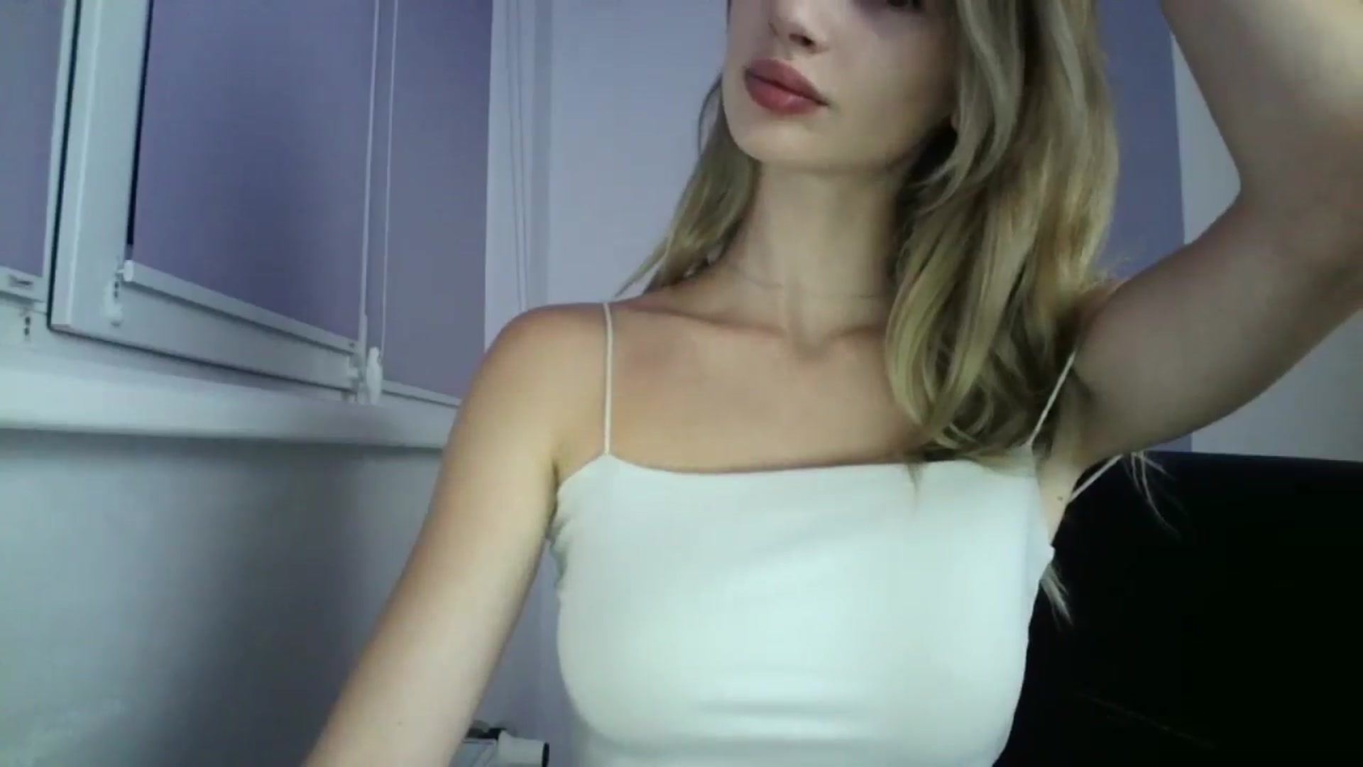 Gallery image thumbnail from MaryCoup's myfreecams stream on, 08/29/2024, 20:15 image 18 of 20