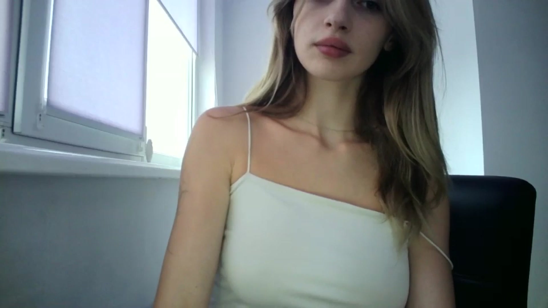 Gallery image thumbnail from MaryCoup's myfreecams stream on, 08/31/2024, 15:34 image 11 of 20