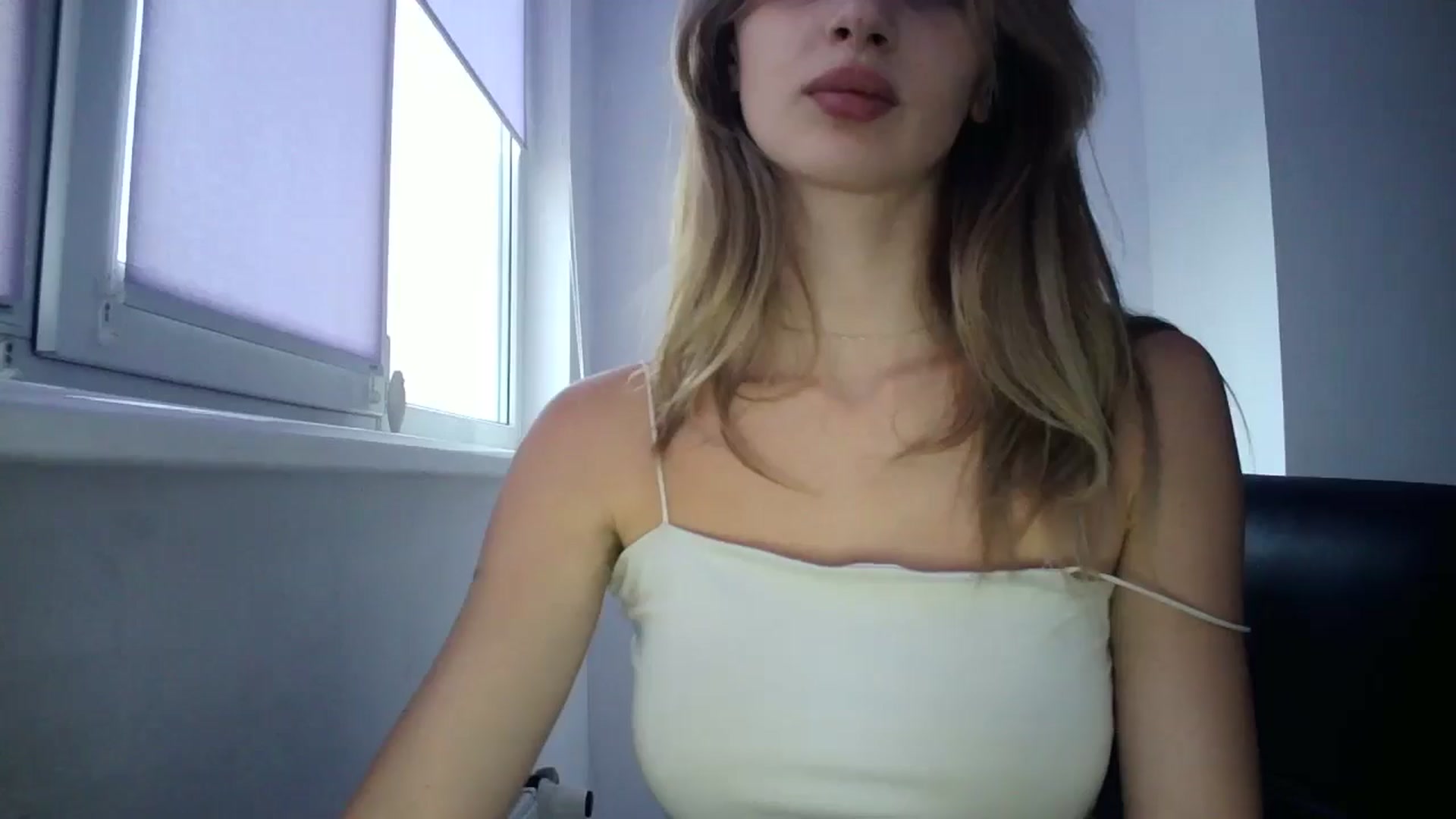 Gallery image thumbnail from MaryCoup's myfreecams stream on, 08/31/2024, 15:58 image 3 of 20