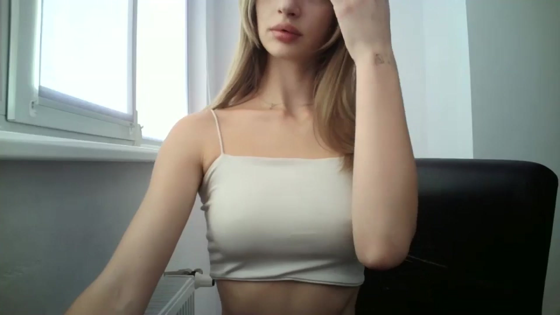 Gallery image thumbnail from MaryCoup's myfreecams stream on, 09/21/2024, 14:54 image 15 of 20