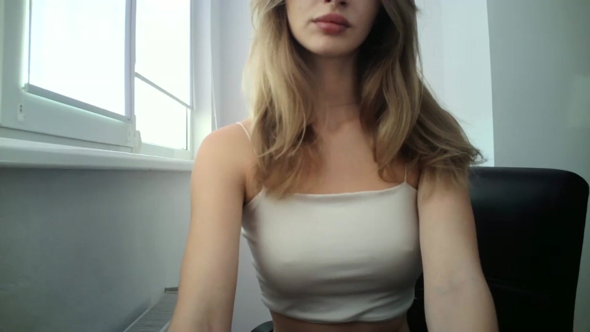 Gallery image thumbnail from MaryCoup's myfreecams stream on, 09/25/2024, 14:48 image 12 of 20