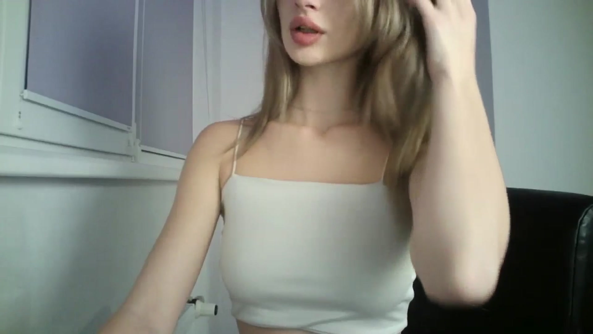 Gallery image thumbnail from MaryCoup's myfreecams stream on, 10/08/2024, 16:11 image 17 of 20