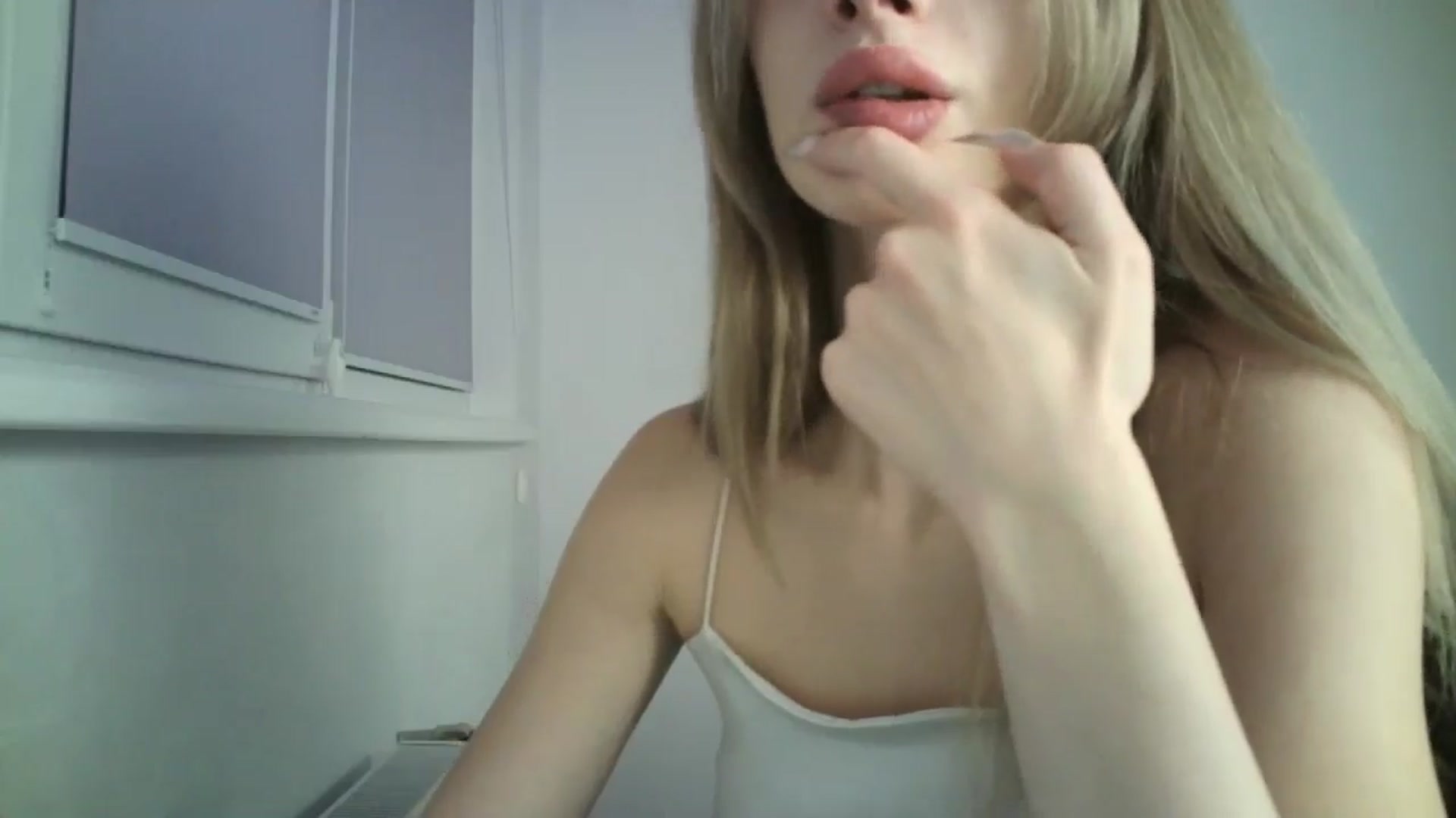 Gallery image thumbnail from MaryCoup's myfreecams stream on, 10/08/2024, 16:11 image 20 of 20