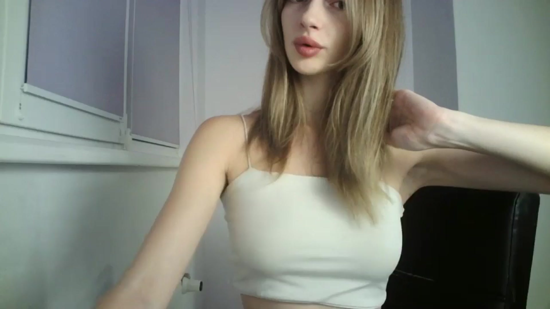 Gallery image thumbnail from MaryCoup's myfreecams stream on, 10/08/2024, 16:11 image 9 of 20