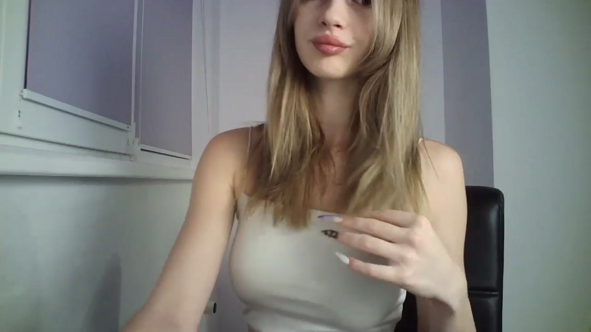 Gallery image thumbnail from MaryCoup's myfreecams stream on, 10/08/2024, 16:32 image 1 of 20