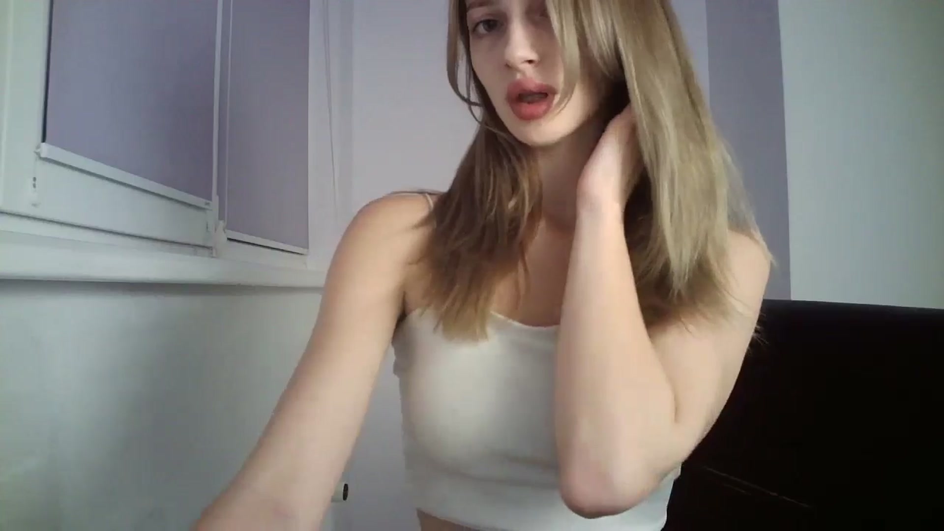 Gallery image thumbnail from MaryCoup's myfreecams stream on, 10/08/2024, 16:32 image 5 of 20