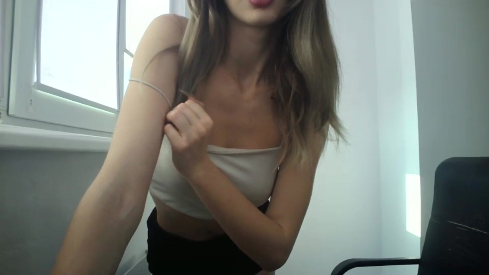 Gallery image thumbnail from MaryCoup's myfreecams stream on, 10/10/2024, 13:02 image 19 of 20