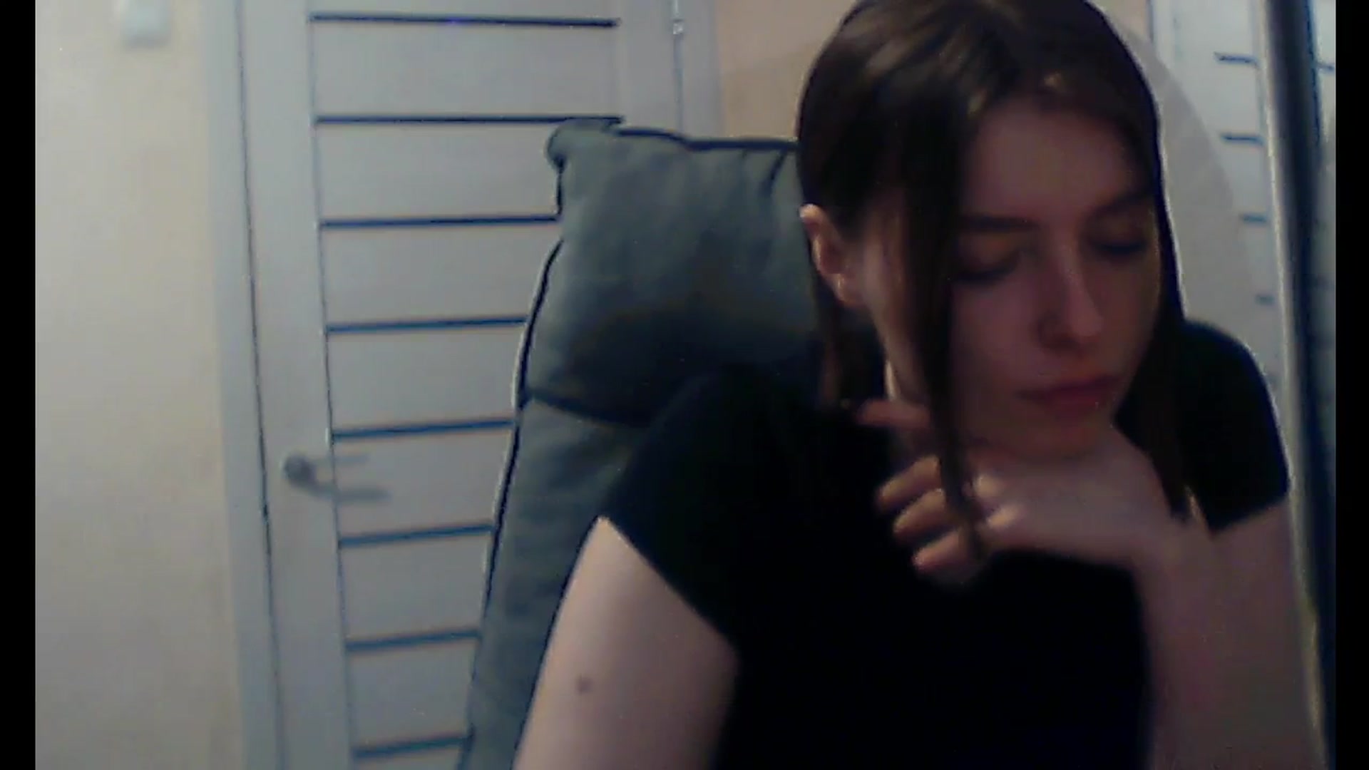 Gallery image thumbnail from MaryCut's myfreecams stream on, 03/03/2025, 23:24 image 13 of 20
