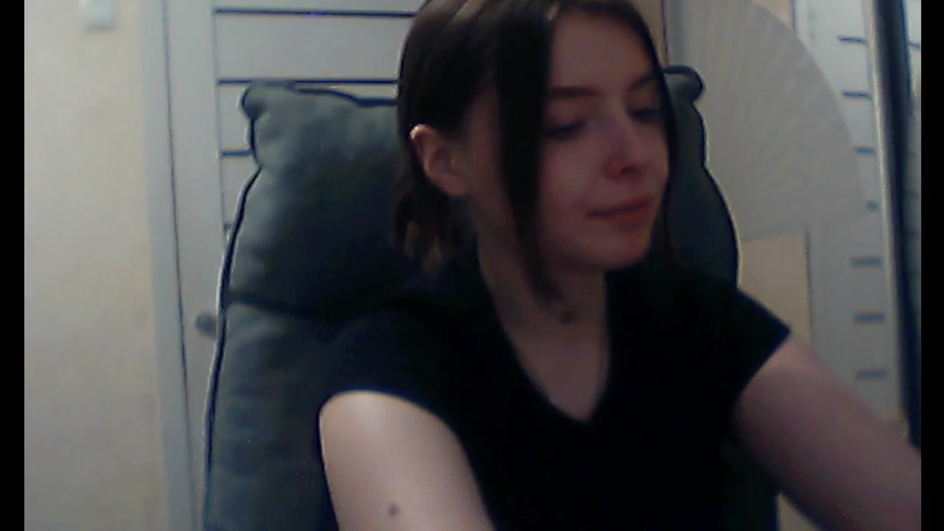 Gallery image thumbnail from MaryCut's myfreecams stream on, 03/03/2025, 23:24 image 19 of 20