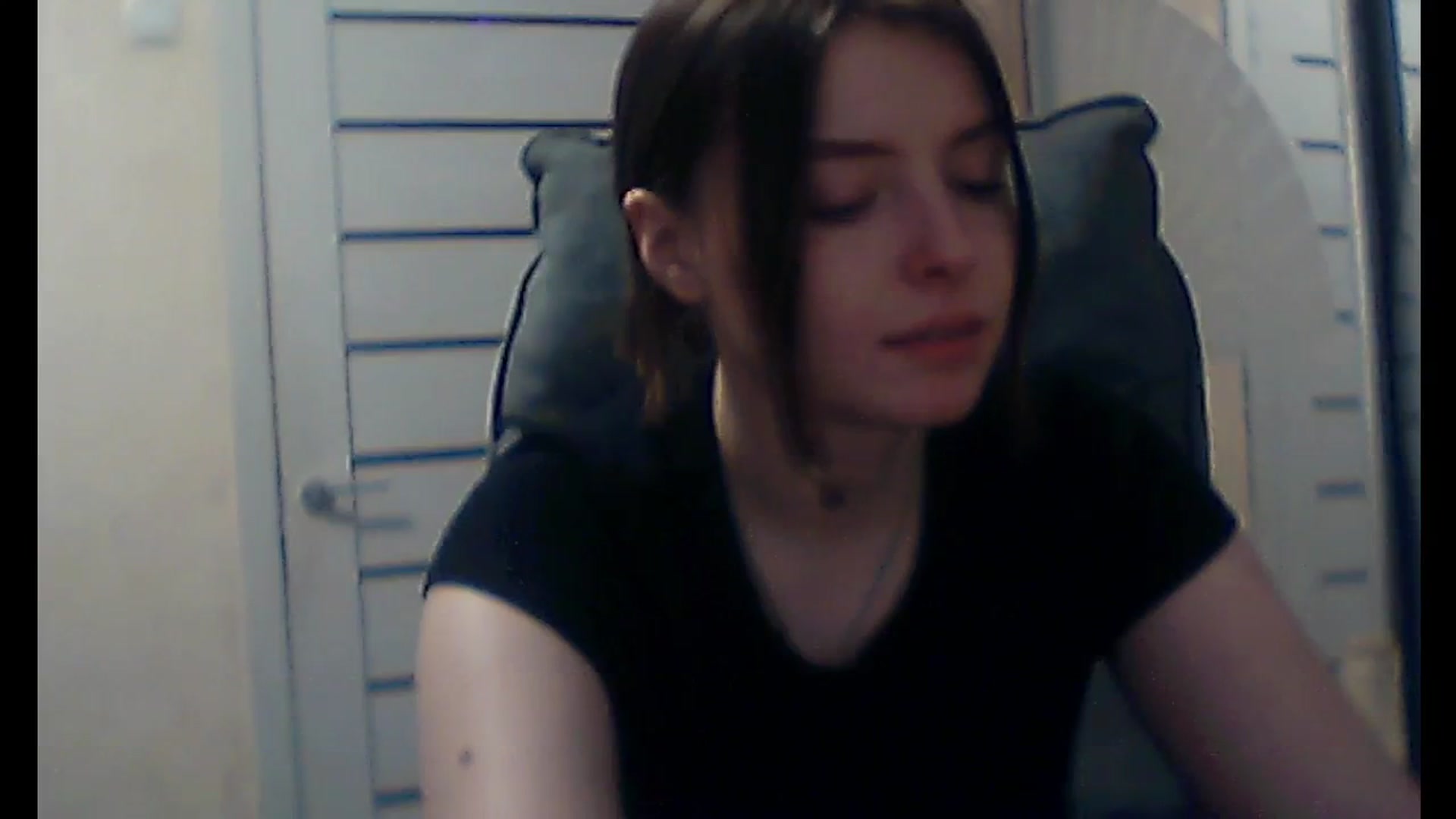 Gallery image thumbnail from MaryCut's myfreecams stream on, 03/03/2025, 23:24 image 16 of 20