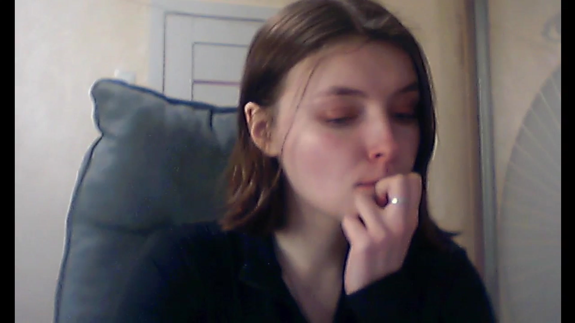Gallery image thumbnail from MaryCut's myfreecams stream on, 04/03/2025, 22:16 image 15 of 20