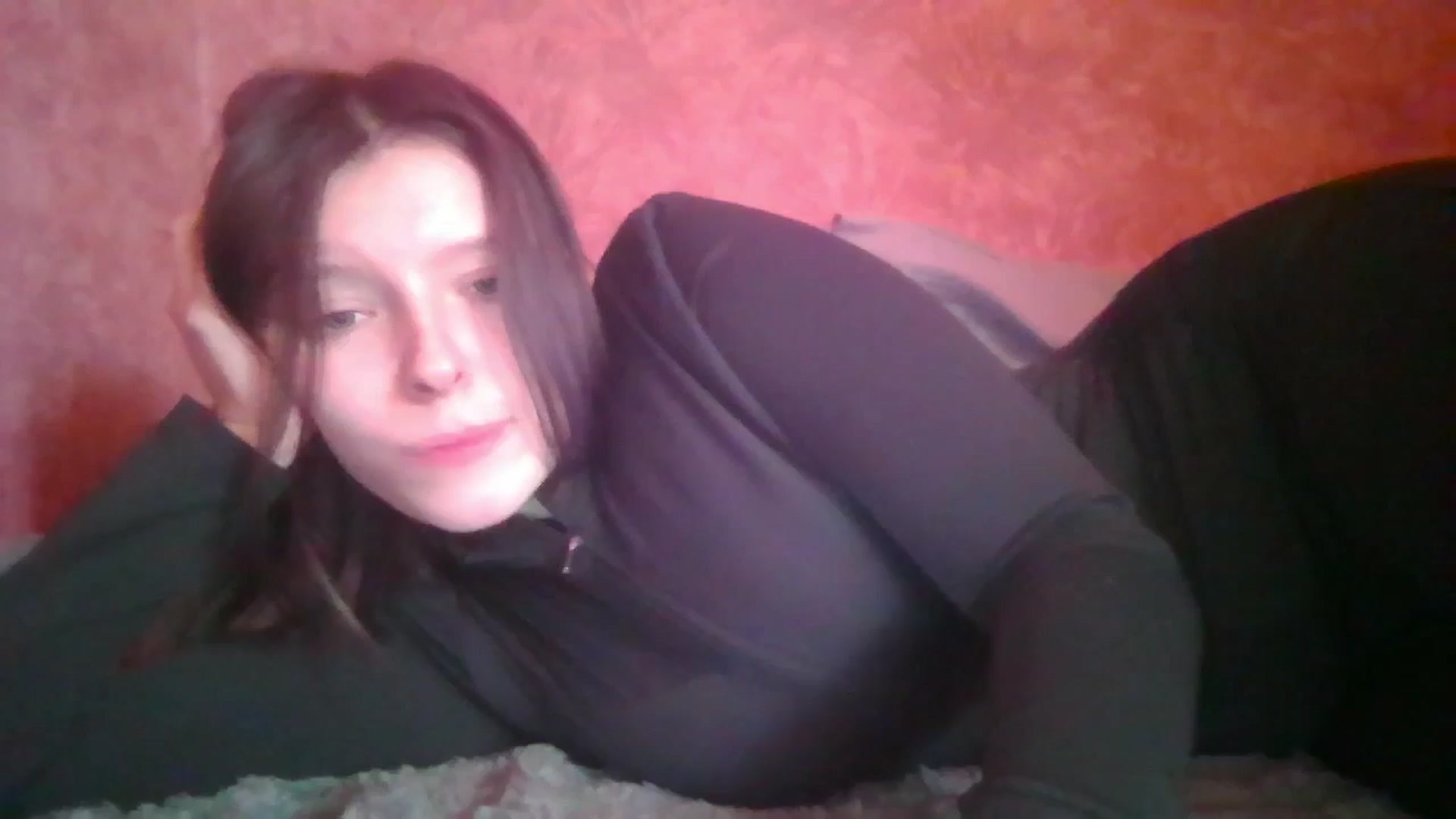 Gallery image thumbnail from MaryCut's myfreecams stream on, 09/26/2025, 11:59 image 6 of 20
