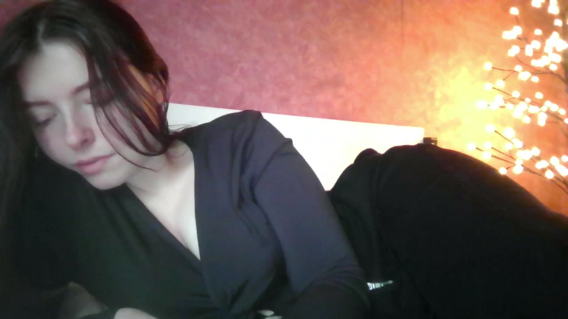 Gallery image thumbnail from MaryCut's myfreecams stream on, 11/27/2025, 10:27 image 12 of 20