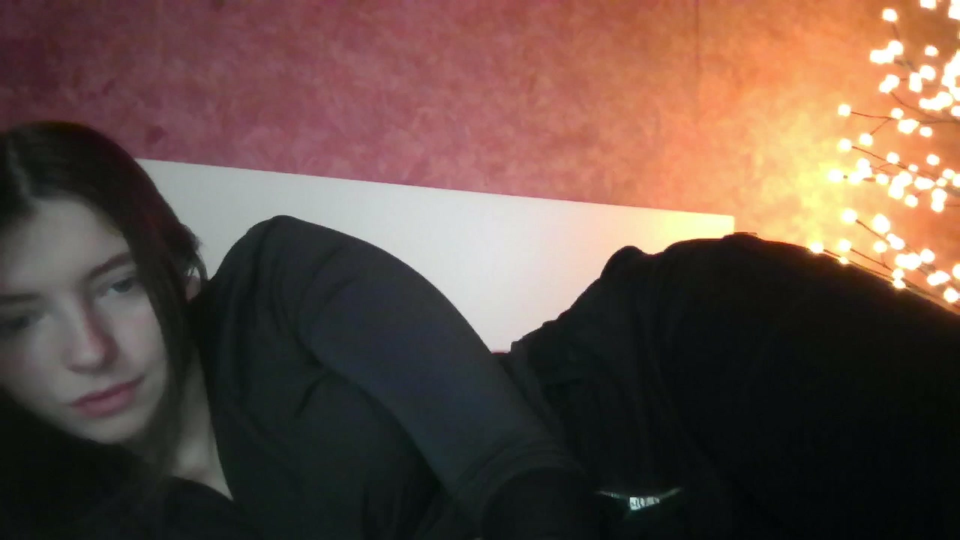 Gallery image thumbnail from MaryCut's myfreecams stream on, 11/27/2025, 10:27 image 14 of 20