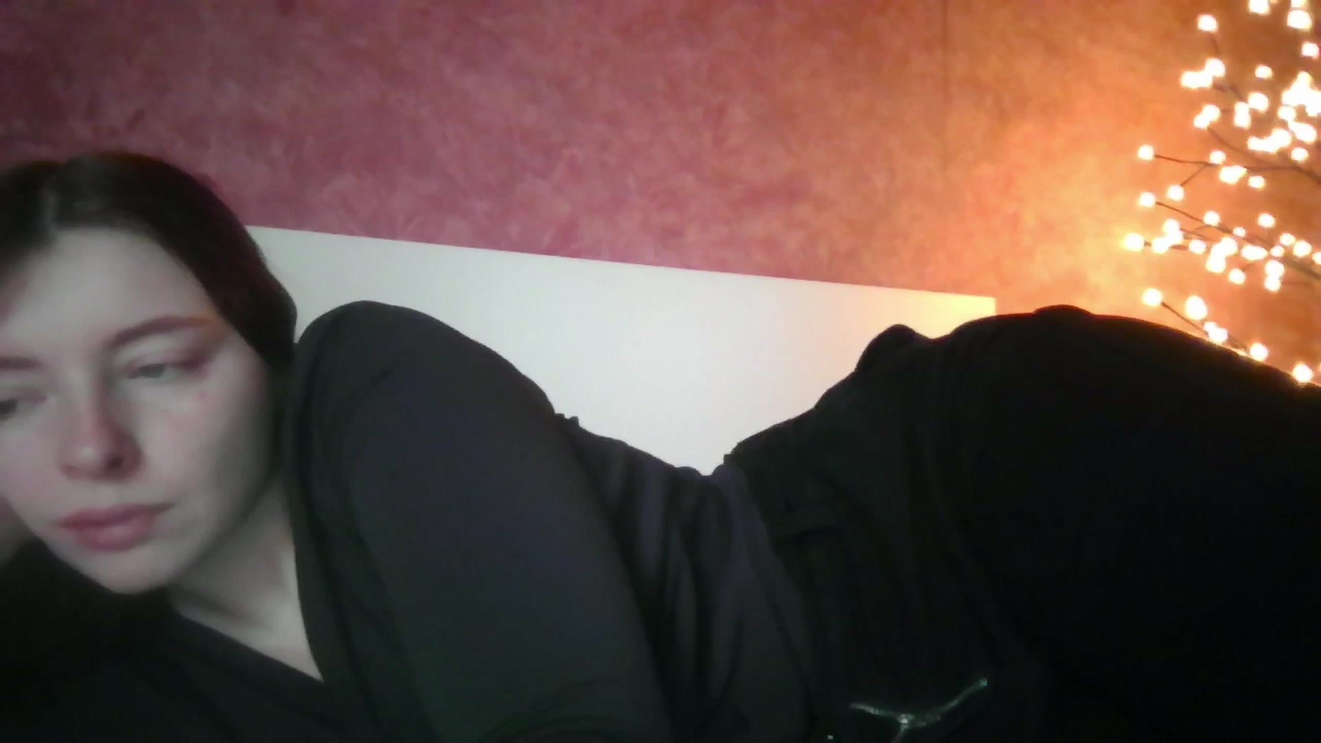 Gallery image thumbnail from MaryCut's myfreecams stream on, 11/27/2025, 10:27 image 1 of 20