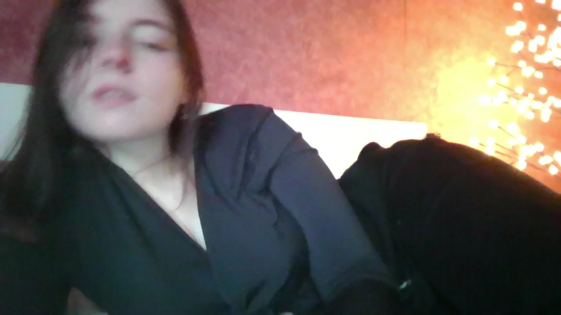 Gallery image thumbnail from MaryCut's myfreecams stream on, 11/27/2025, 10:27 image 15 of 20