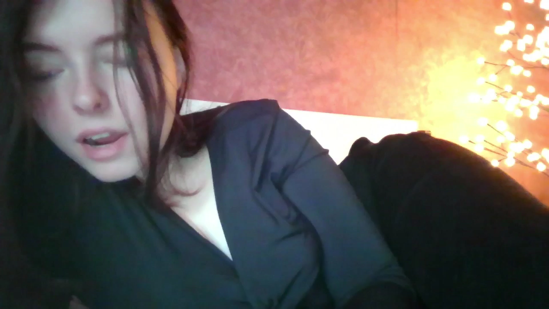 Gallery image thumbnail from MaryCut's myfreecams stream on, 11/27/2025, 10:27 image 19 of 20
