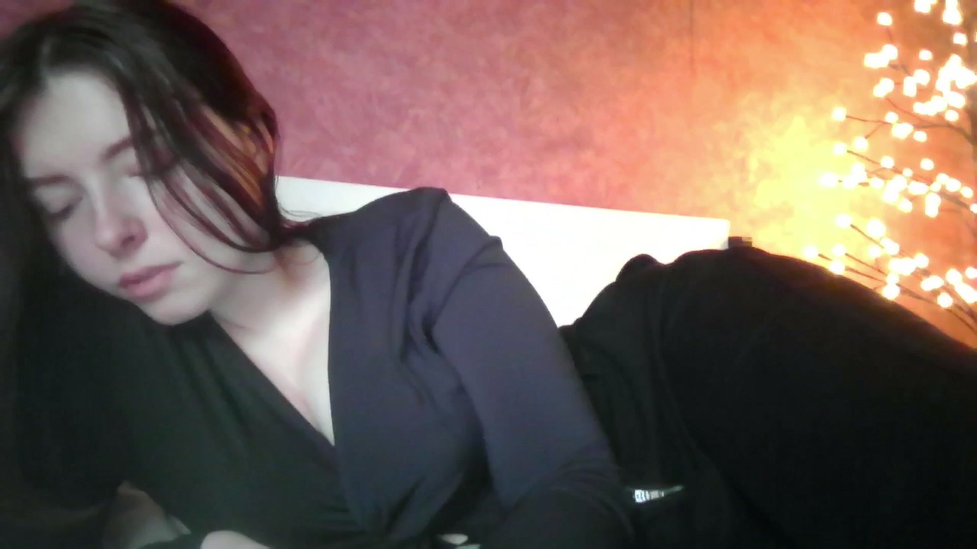 Gallery image thumbnail from MaryCut's myfreecams stream on, 11/27/2025, 10:27 image 11 of 20