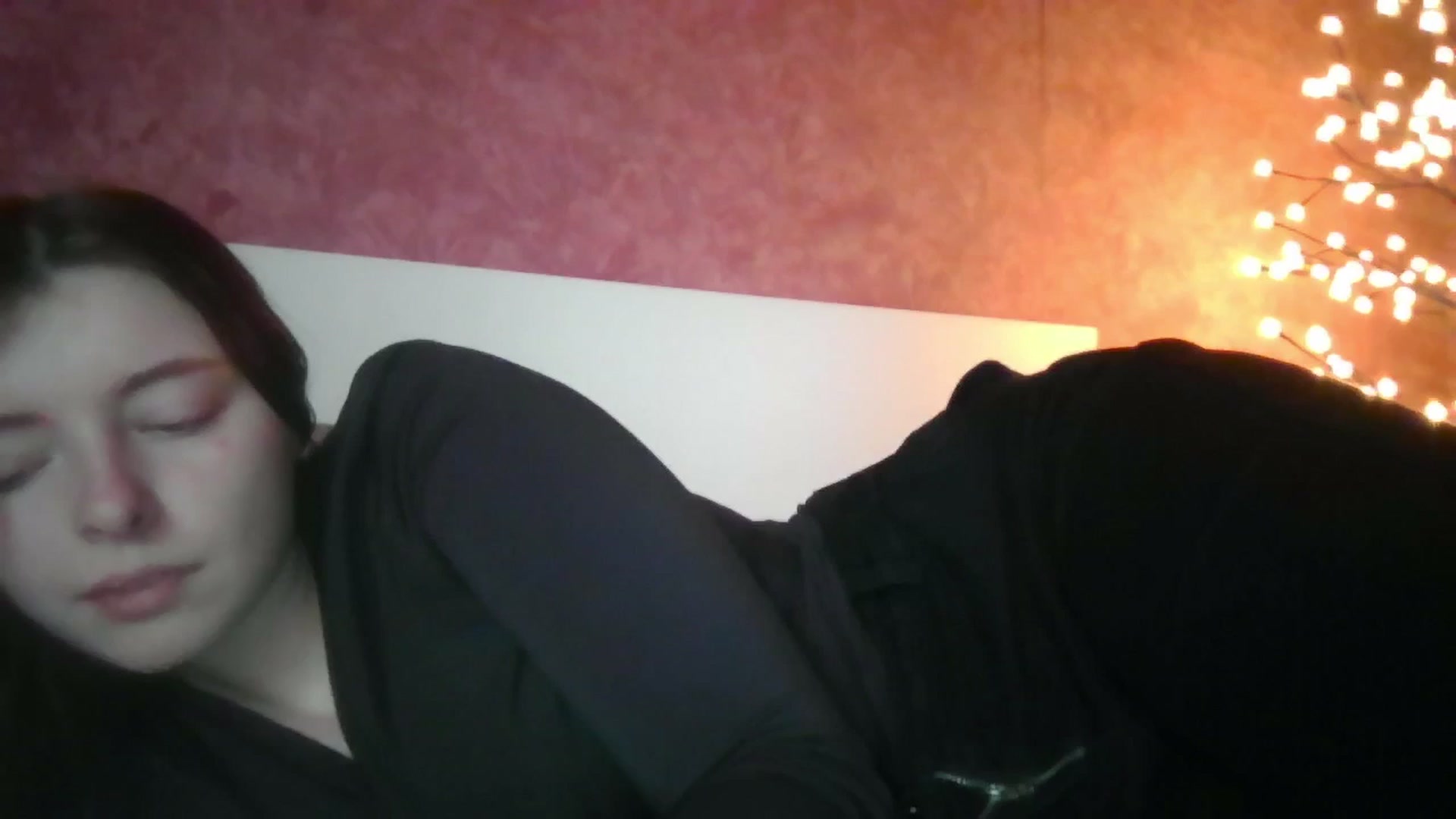 Gallery image thumbnail from MaryCut's myfreecams stream on, 11/27/2025, 10:27 image 4 of 20