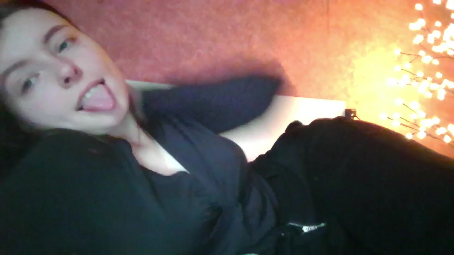 Gallery image thumbnail from MaryCut's myfreecams stream on, 11/27/2025, 10:27 image 16 of 20