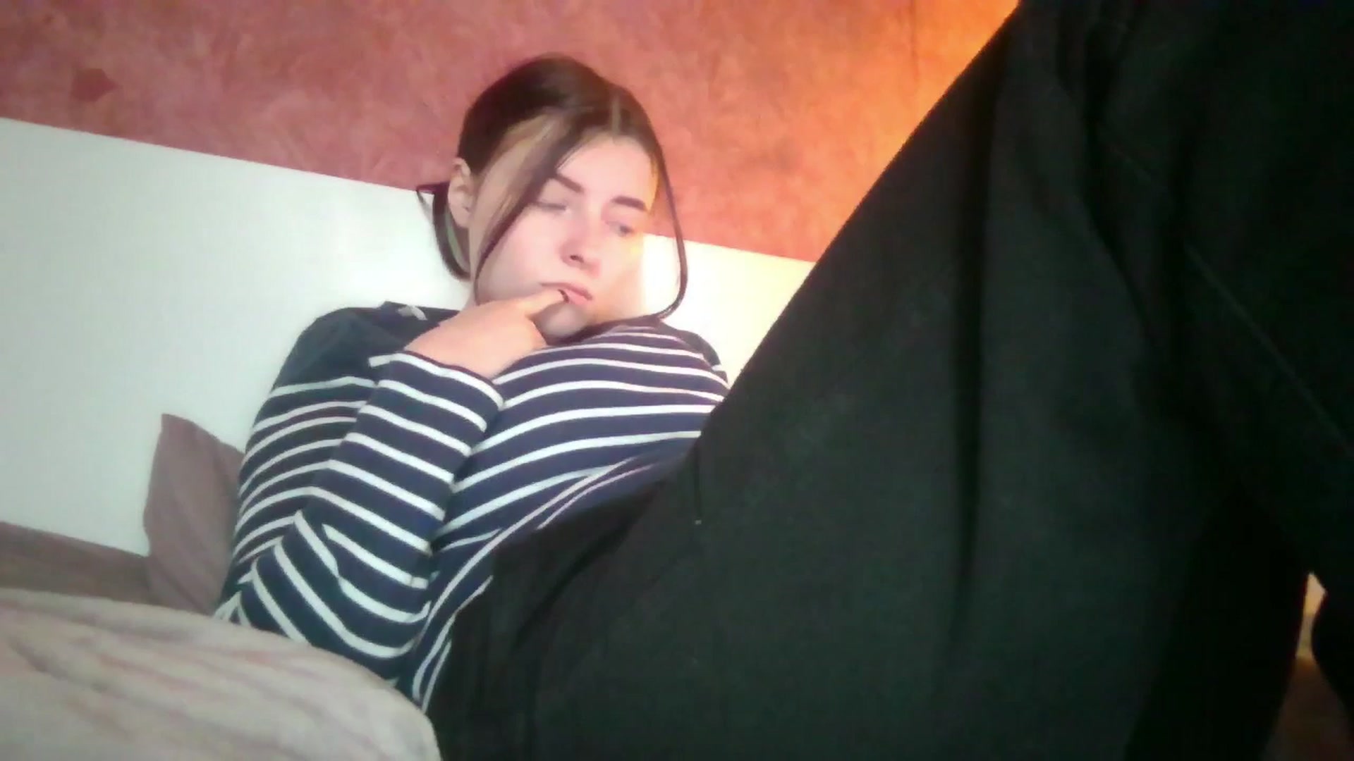 Gallery image thumbnail from MaryCut's myfreecams stream on, 12/03/2025, 10:43 image 18 of 20