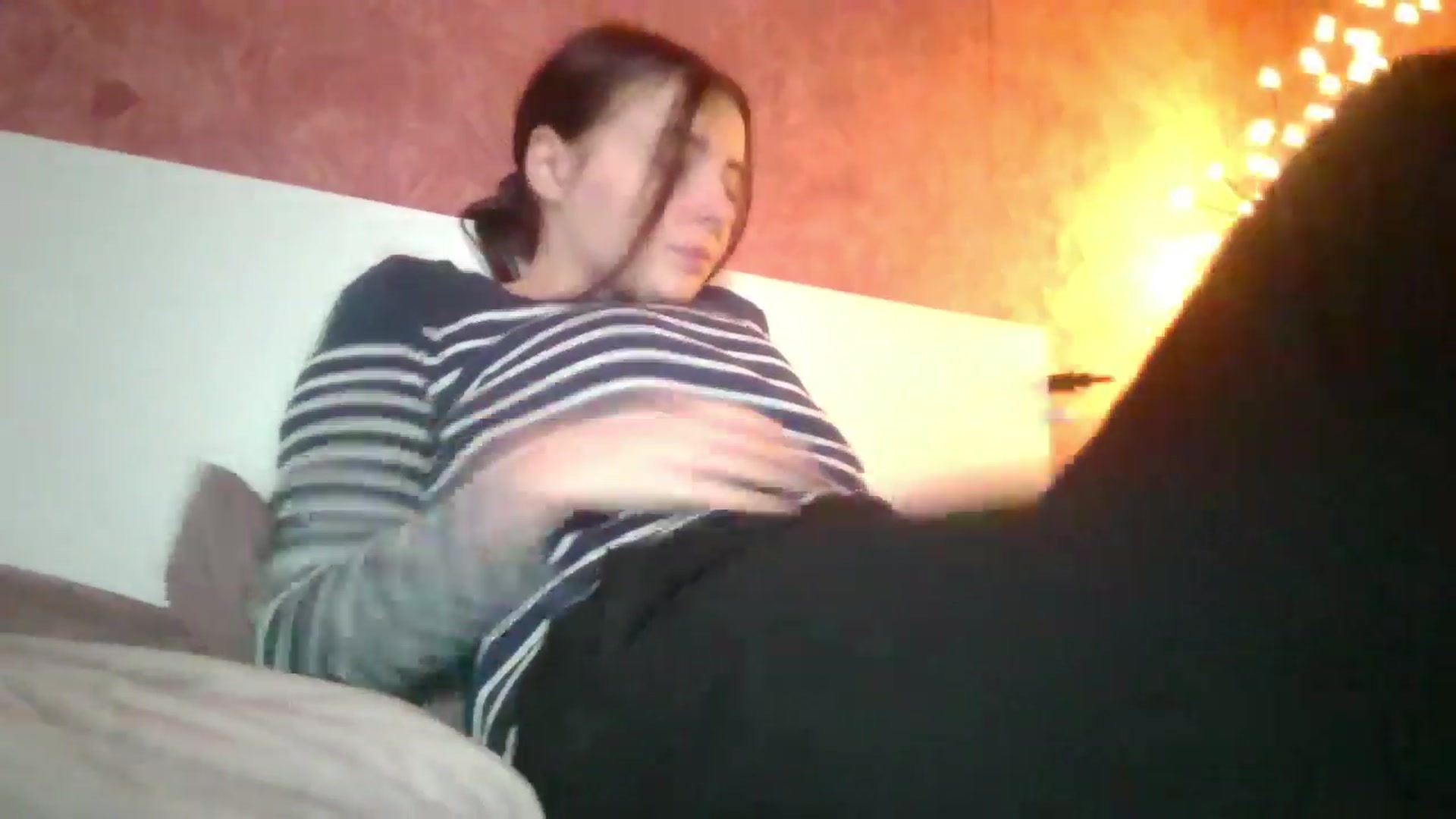 Gallery image thumbnail from MaryCut's myfreecams stream on, 12/03/2025, 10:43 image 17 of 20